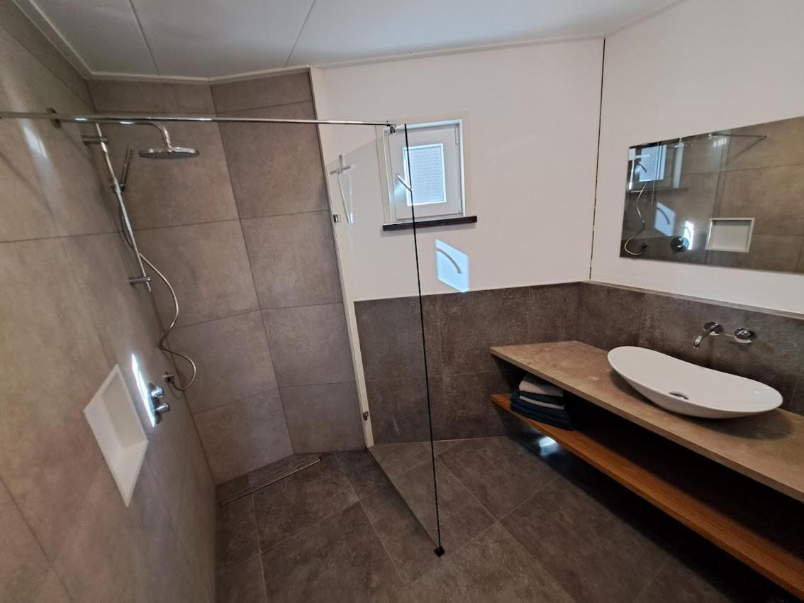 Apud Nos Domi Aparthotel Polsbroek Exteriör bild