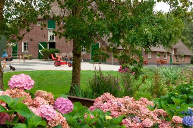 Apud Nos Domi Aparthotel Polsbroek Exteriör bild